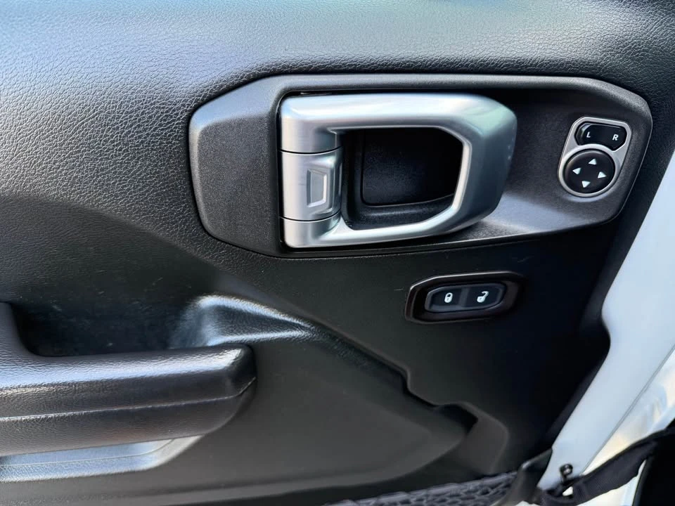 2020 Jeep JT Gladiator - Image 14 of 20