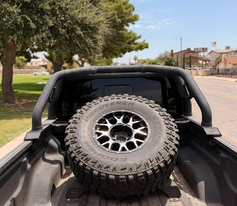 2020 Jeep JT Gladiator - Image 10 of 11