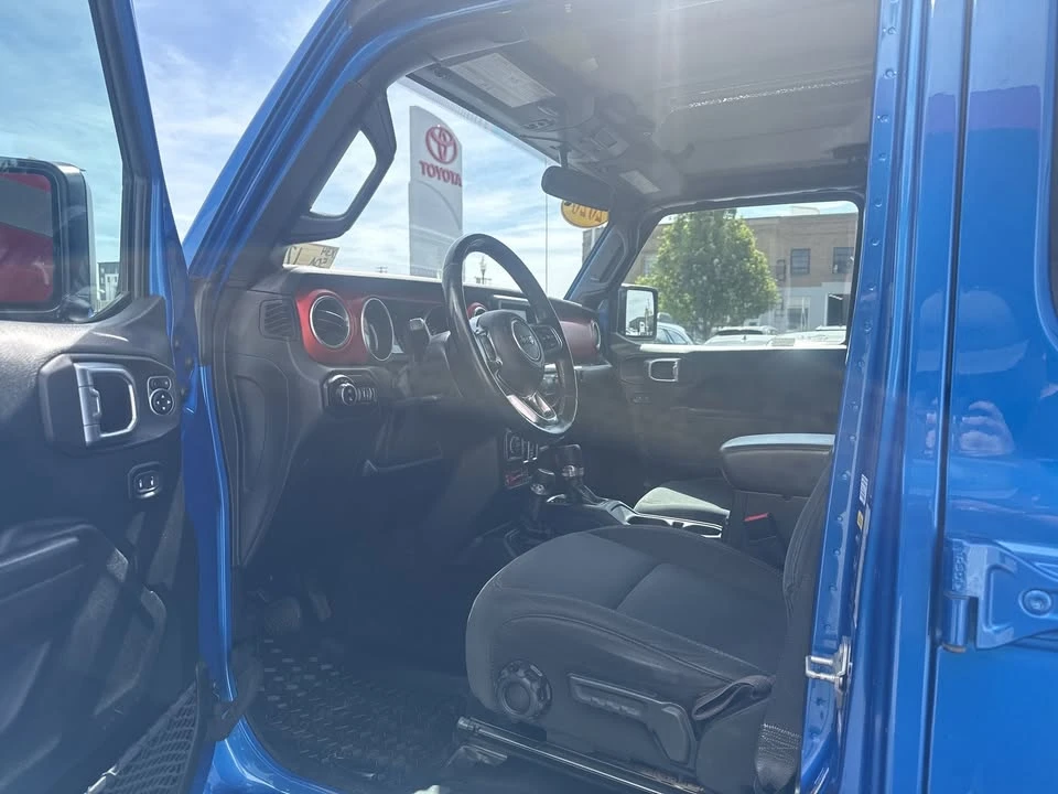 2020 Jeep JT Gladiator - Image 2 of 20