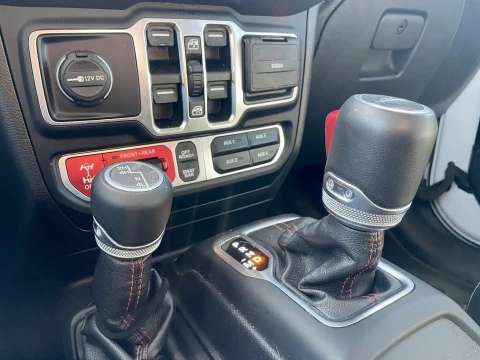 2020 Jeep JT Gladiator - Image 18 of 20