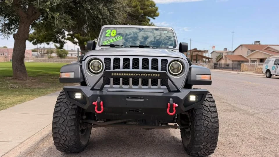 2020 Jeep JT Gladiator - Image 2 of 11