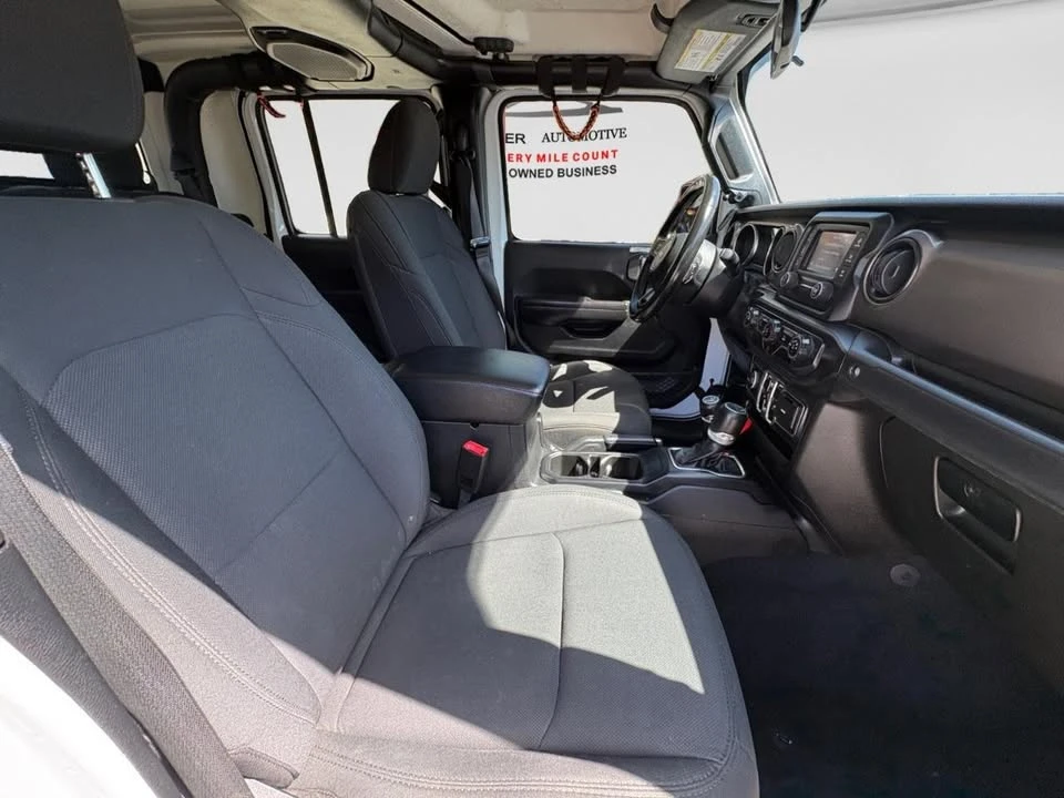 2020 Jeep JT Gladiator - Image 15 of 19