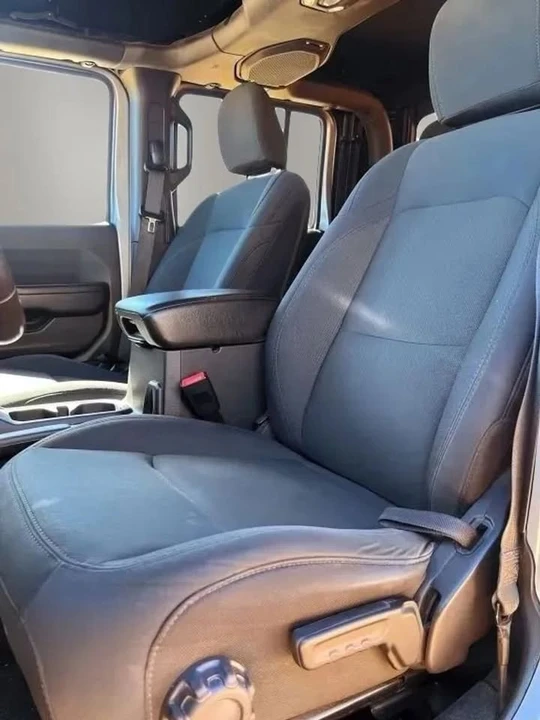 2020 Jeep JT Gladiator - Image 15 of 20