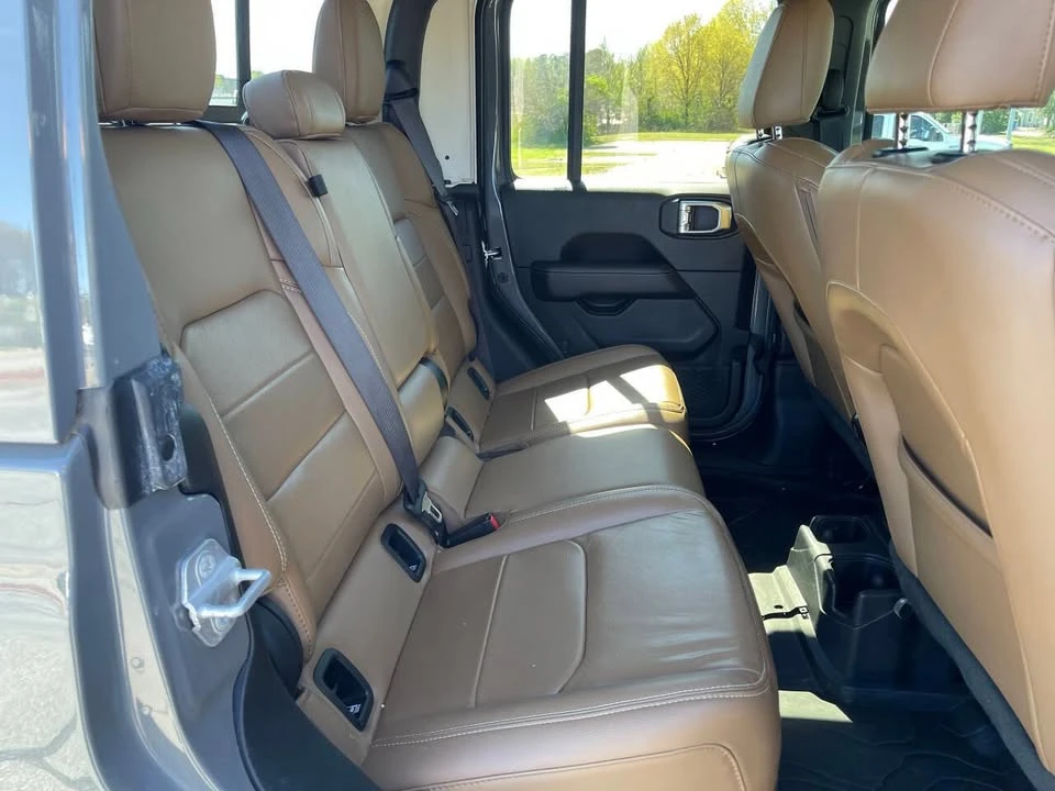 2020 Jeep JT Gladiator - Image 14 of 19