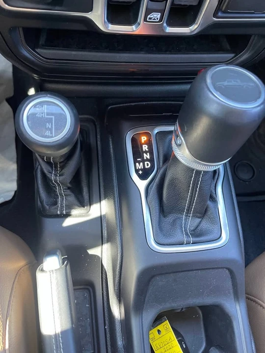 2020 Jeep JT Gladiator - Image 18 of 19
