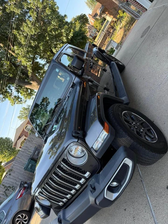 2020 Jeep JT Gladiator - Image 2 of 9