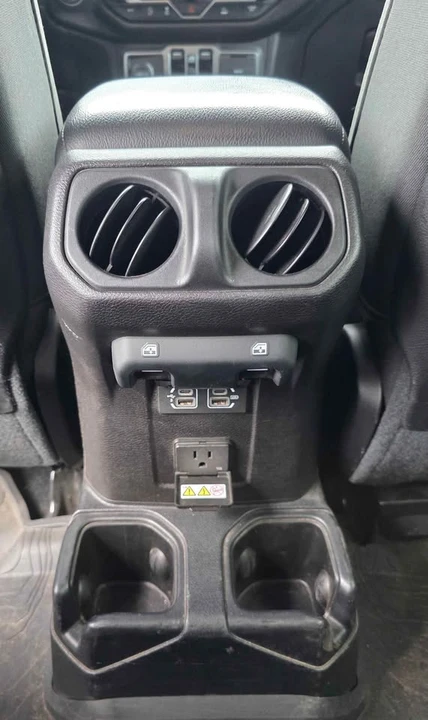 2020 Jeep JT Gladiator - Image 16 of 19