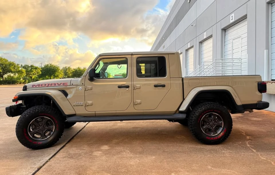 2020 Jeep JT Gladiator - Image 6 of 9