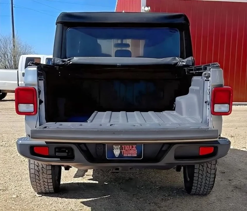 2020 Jeep JT Gladiator - Image 9 of 20