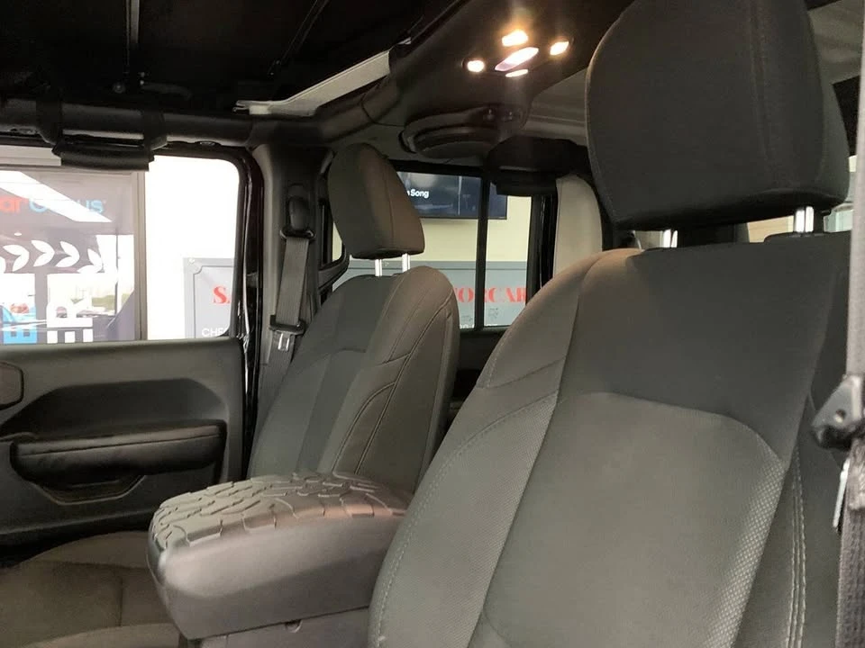 2020 Jeep JT Gladiator - Image 11 of 20