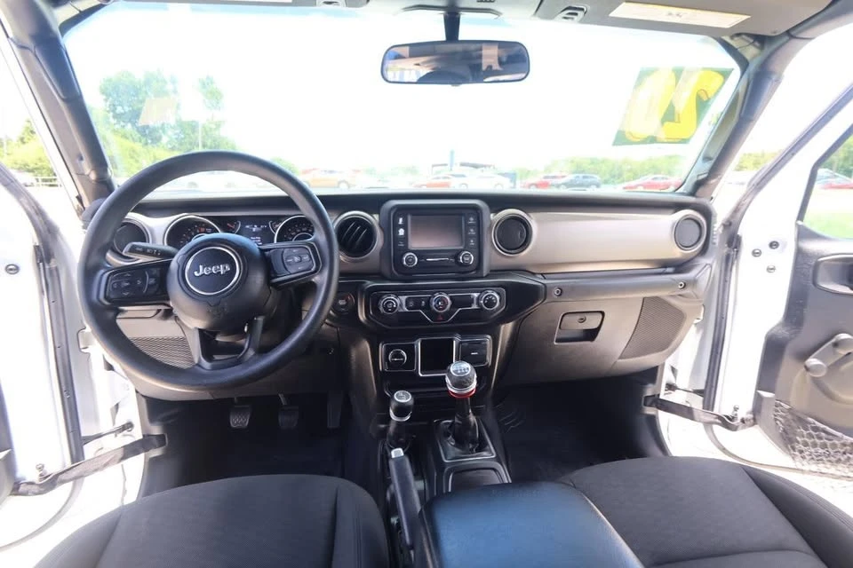 2020 Jeep JT Gladiator - Image 14 of 19