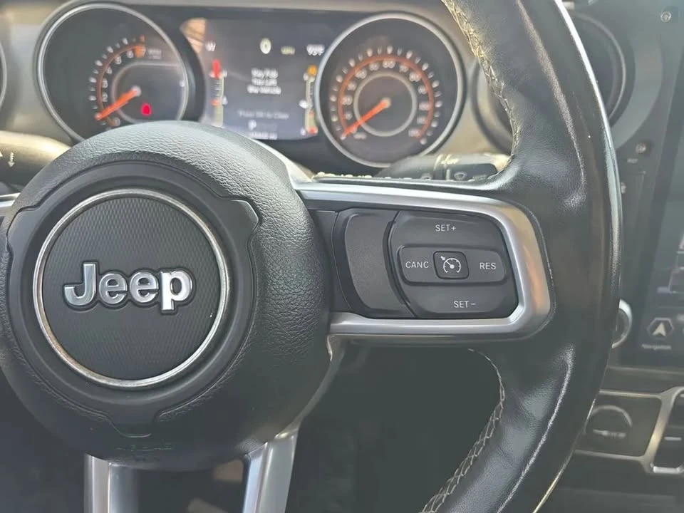 2020 Jeep JT Gladiator - Image 17 of 20