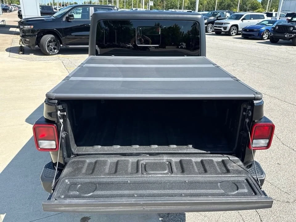2020 Jeep JT Gladiator - Image 18 of 20
