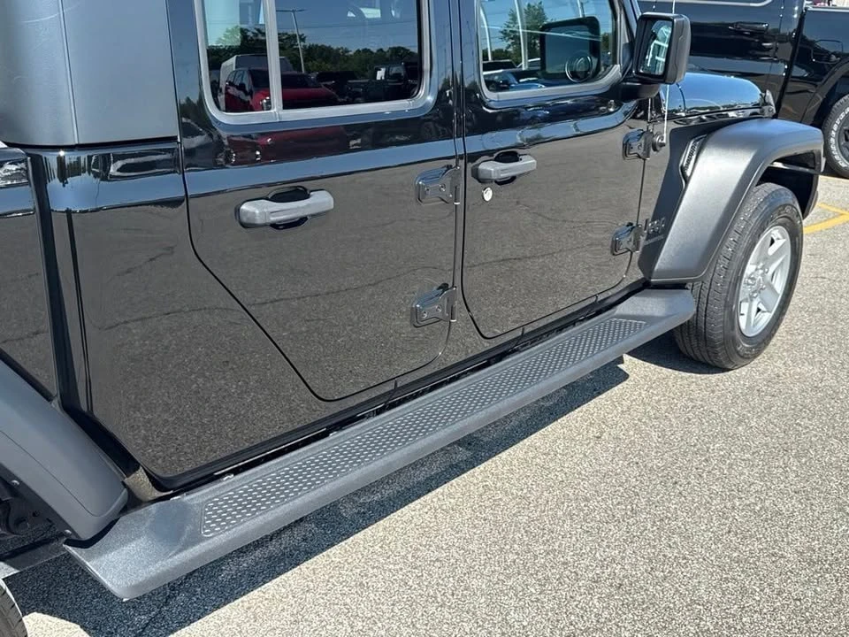 2020 Jeep JT Gladiator - Image 16 of 20