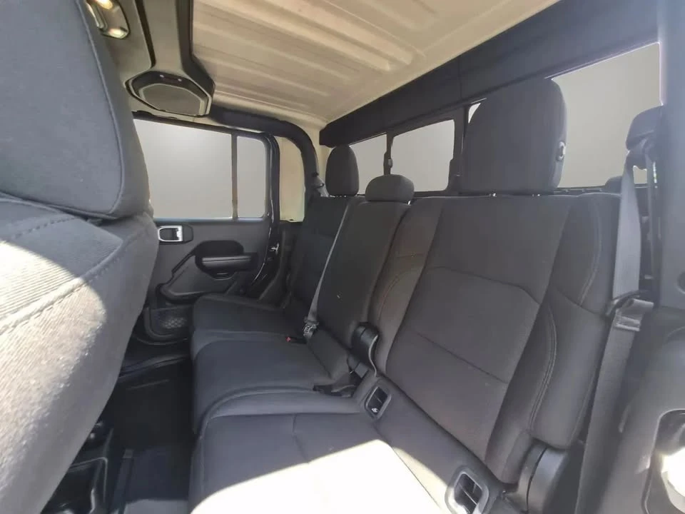 2020 Jeep JT Gladiator - Image 11 of 20