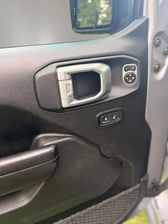 2020 Jeep JT Gladiator - Image 14 of 20