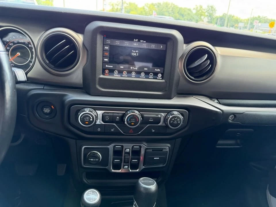 2020 Jeep JT Gladiator - Image 18 of 20