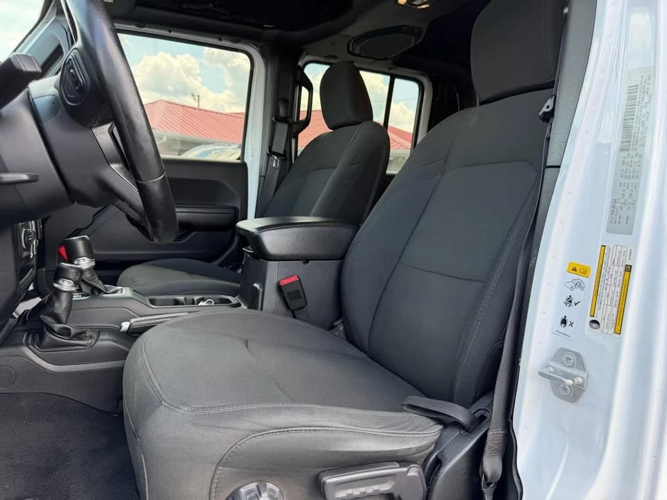 2020 Jeep JT Gladiator - Image 16 of 20