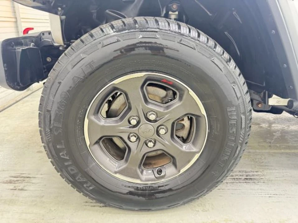 2020 Jeep JT Gladiator - Image 15 of 20