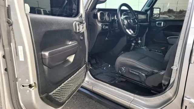 2020 Jeep JT Gladiator - Image 19 of 20