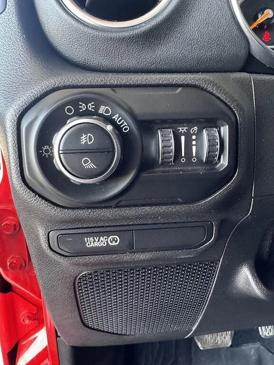 2020 Jeep JT Gladiator - Image 12 of 20