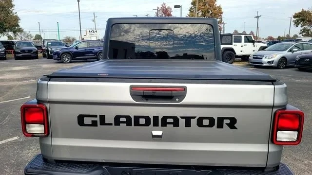 2020 Jeep JT Gladiator - Image 9 of 20