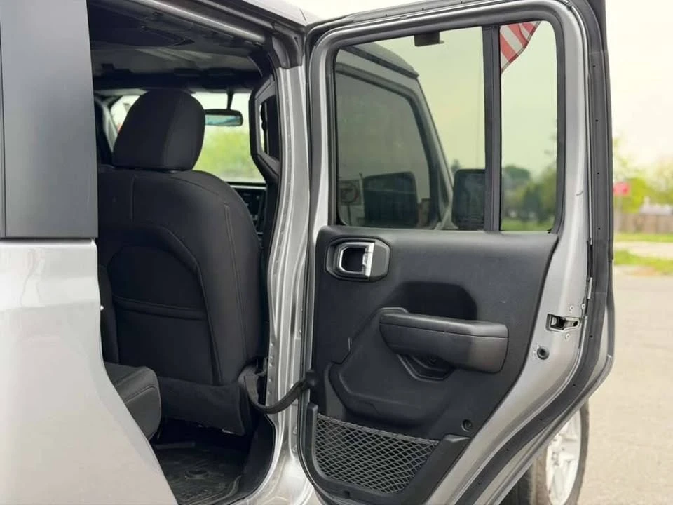 2020 Jeep JT Gladiator - Image 13 of 19