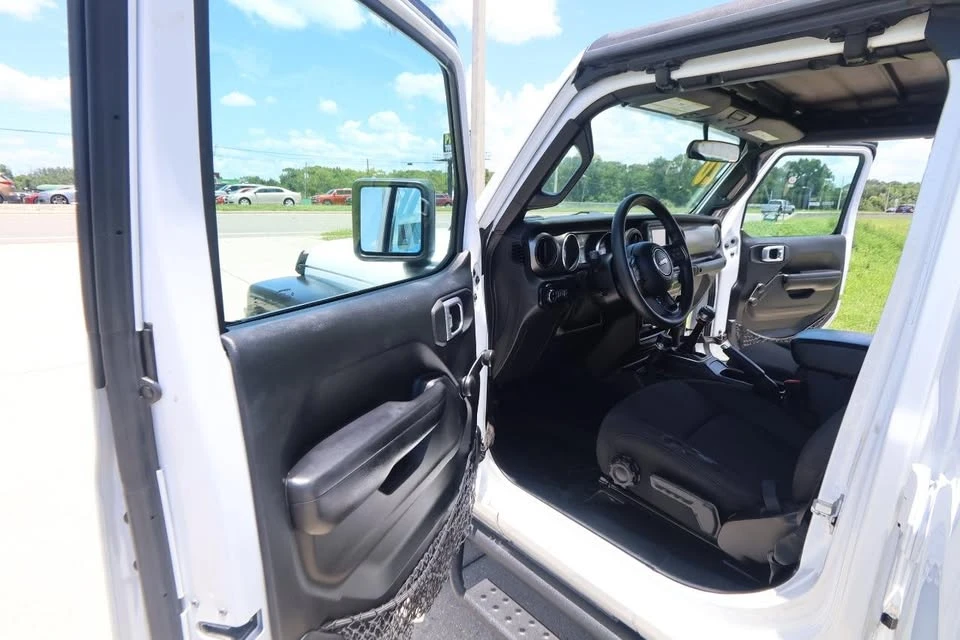 2020 Jeep JT Gladiator - Image 9 of 19