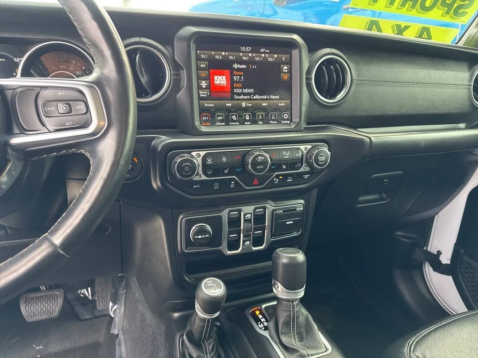 2020 Jeep JT Gladiator - Image 18 of 20