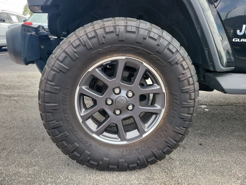 2020 Jeep JT Gladiator - Image 9 of 20
