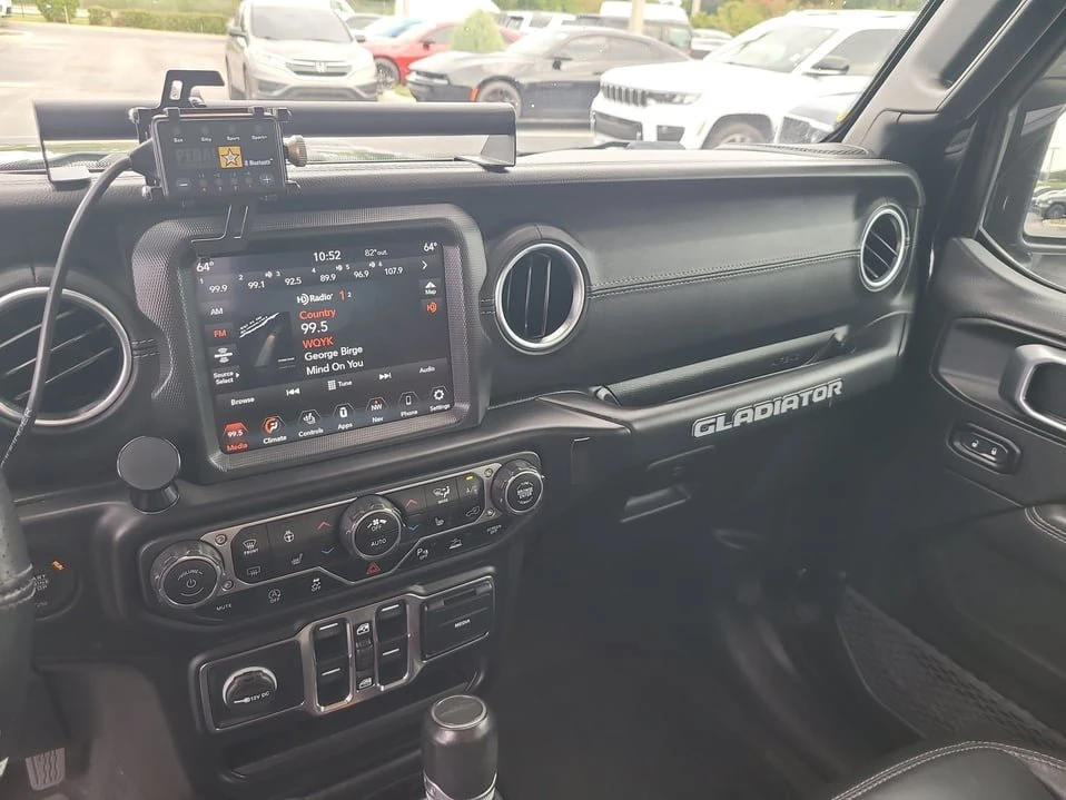 2020 Jeep JT Gladiator - Image 19 of 20