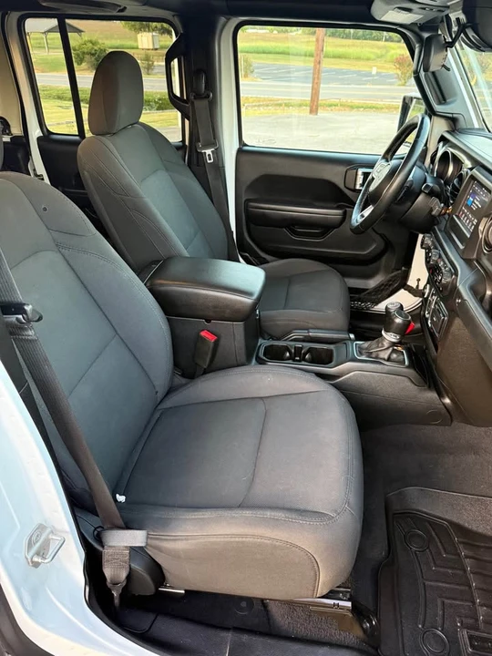 2020 Jeep JT Gladiator - Image 19 of 20
