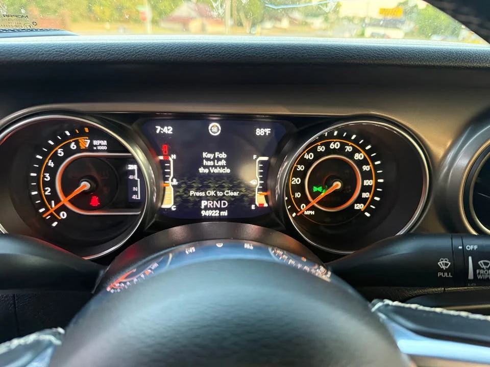 2020 Jeep JT Gladiator - Image 16 of 20