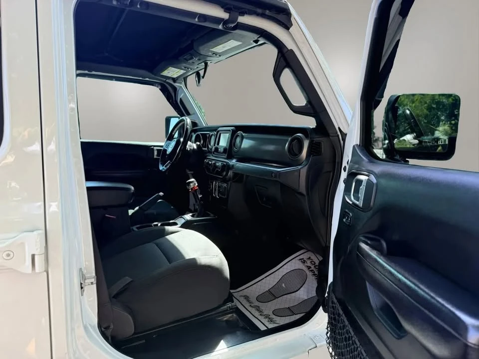 2020 Jeep JT Gladiator - Image 15 of 17