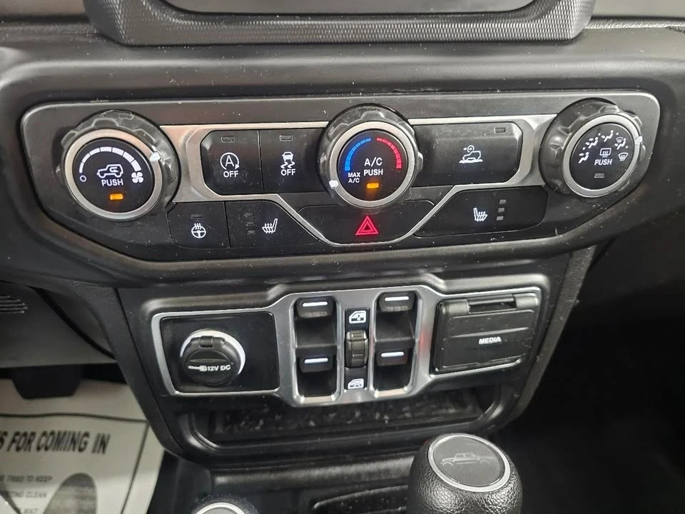 2020 Jeep JT Gladiator - Image 15 of 20