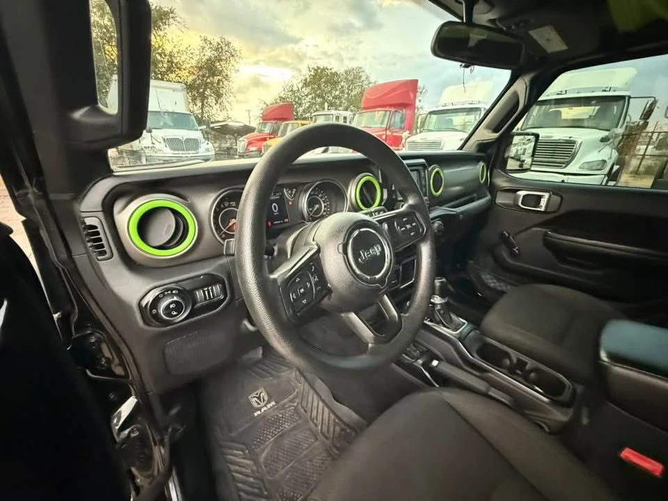 2020 Jeep JT Gladiator - Image 6 of 9