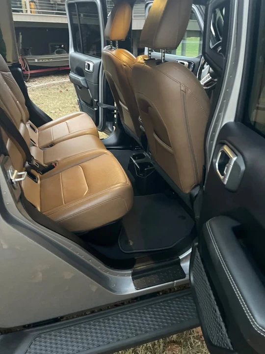 2020 Jeep JT Gladiator - Image 16 of 20