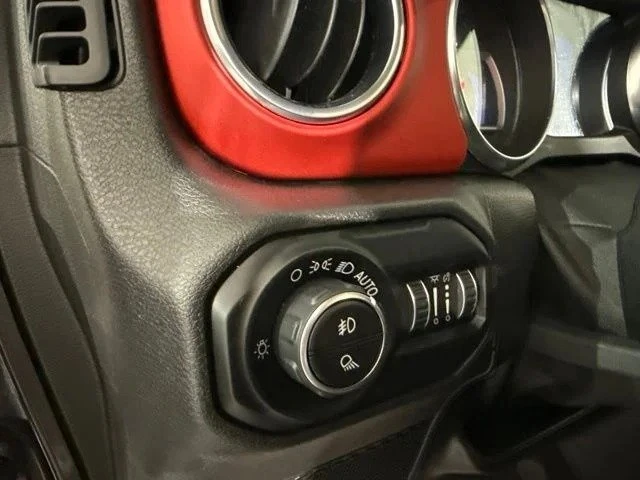 2020 Jeep JT Gladiator - Image 16 of 18