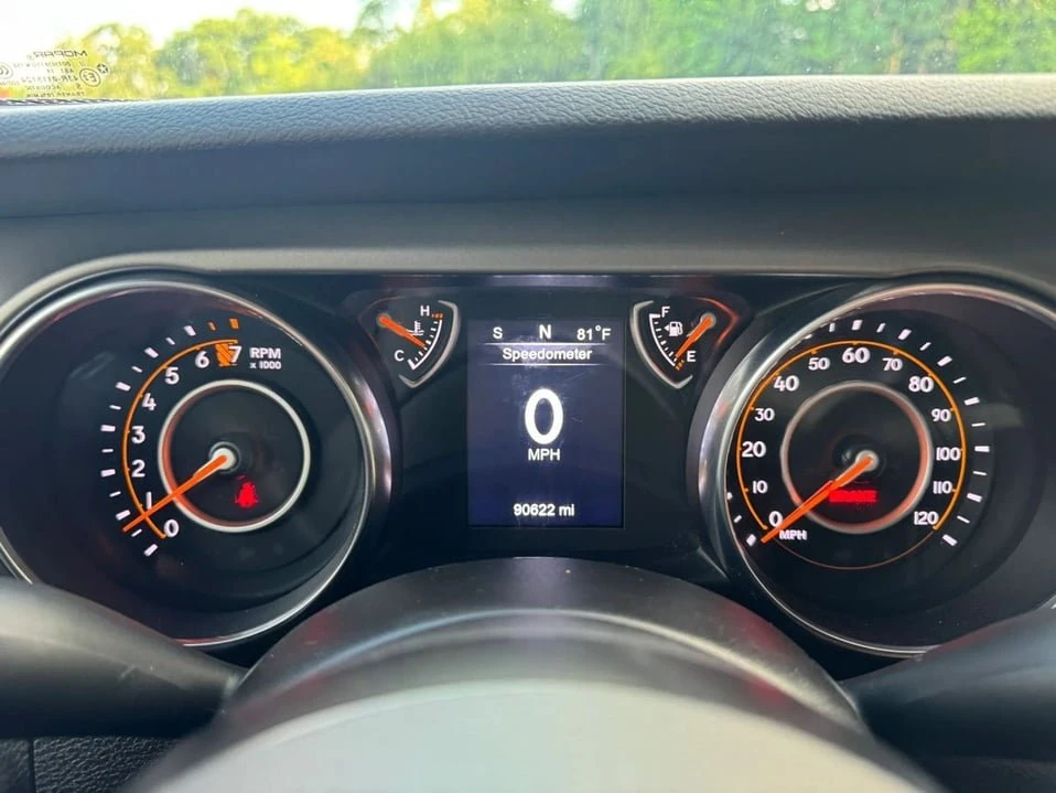 2020 Jeep JT Gladiator - Image 14 of 20