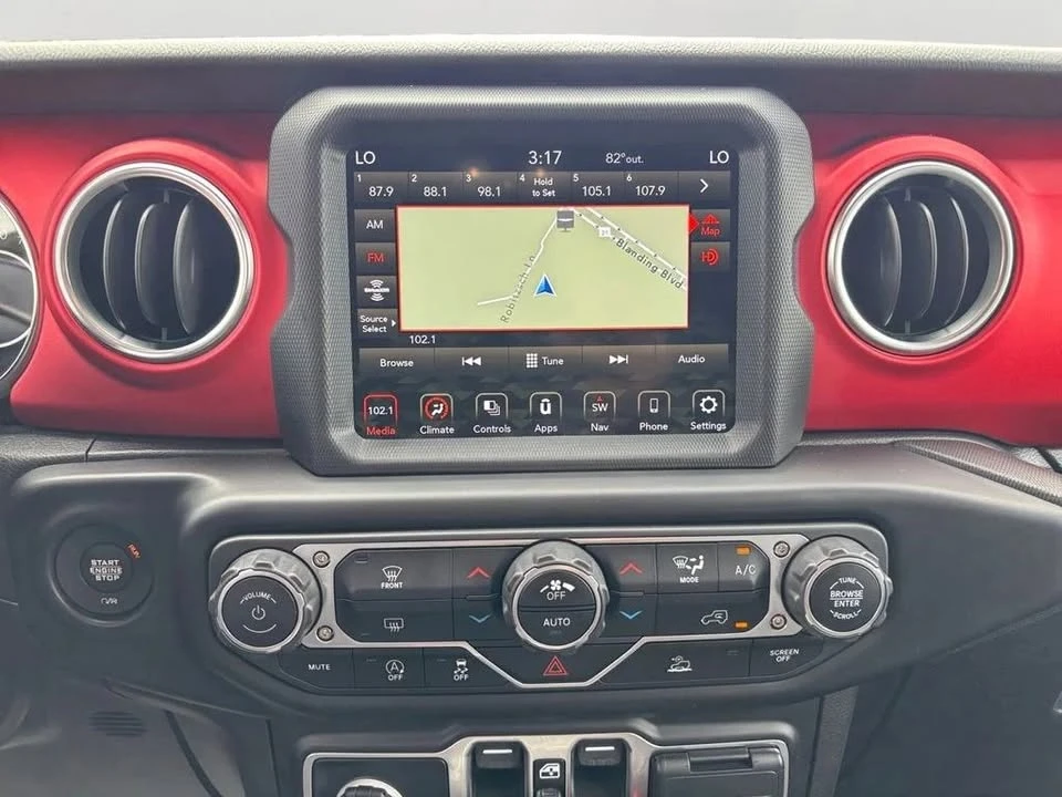 2020 Jeep JT Gladiator - Image 18 of 20