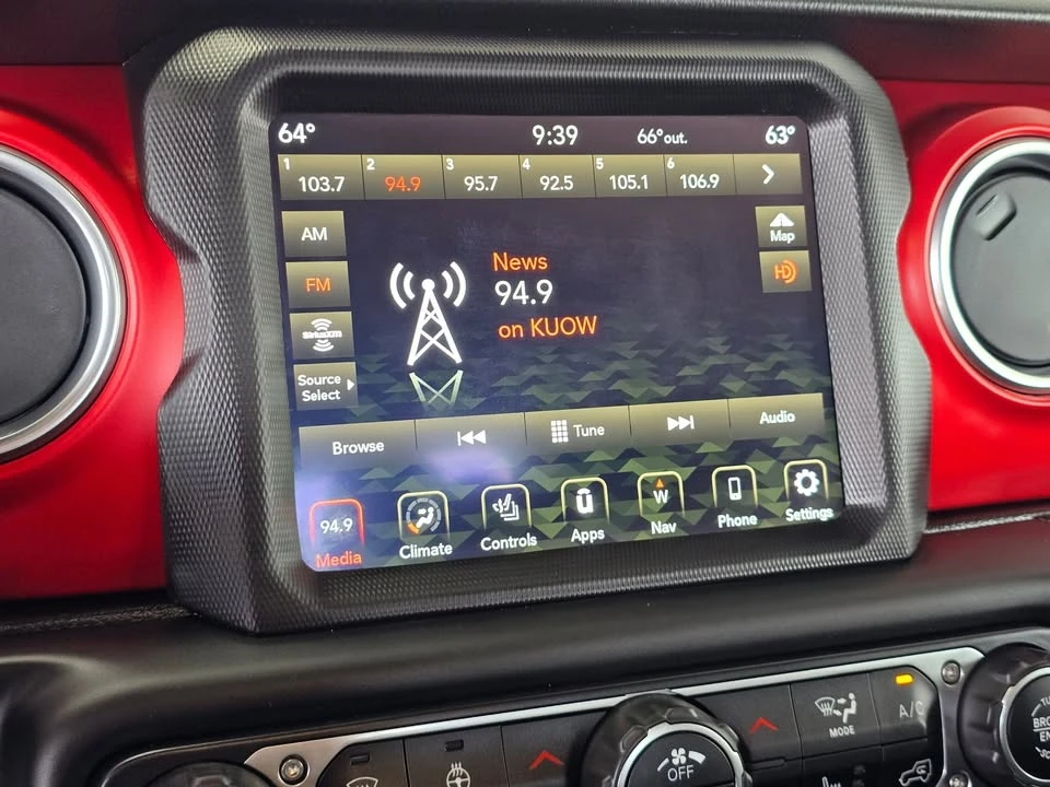 2020 Jeep JT Gladiator - Image 19 of 20