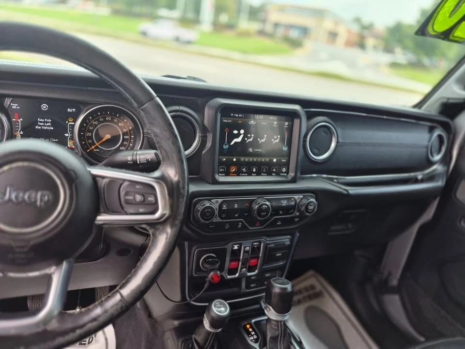 2020 Jeep JT Gladiator - Image 15 of 19