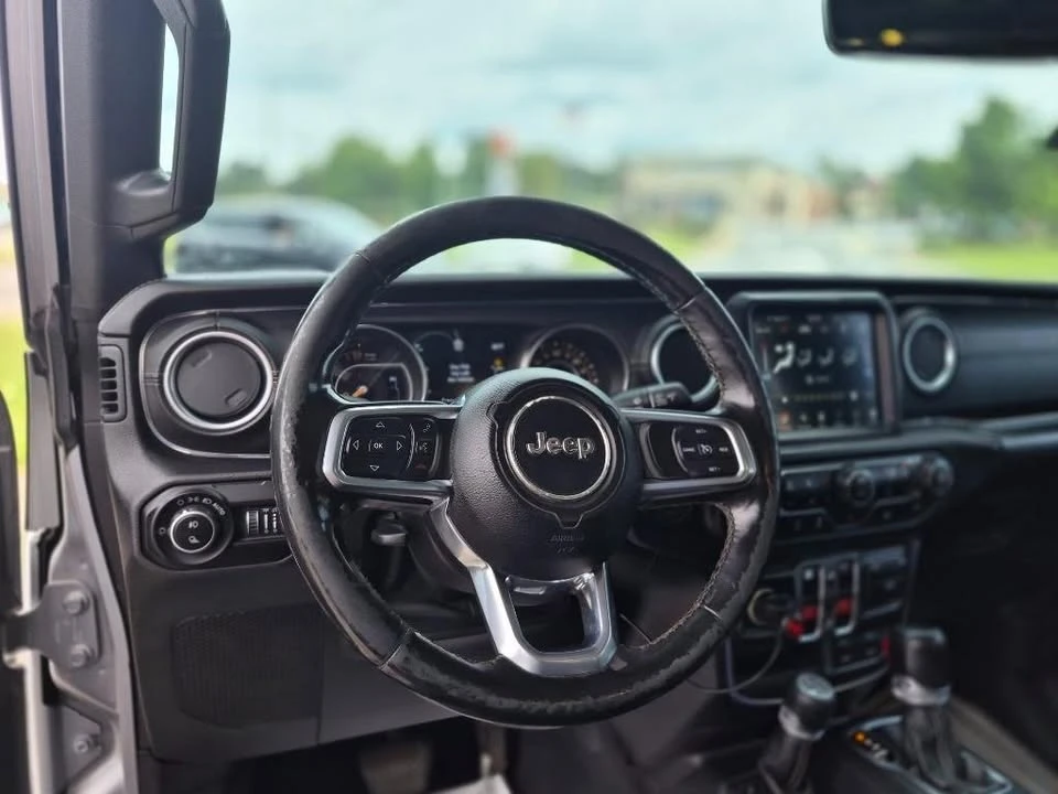 2020 Jeep JT Gladiator - Image 14 of 19