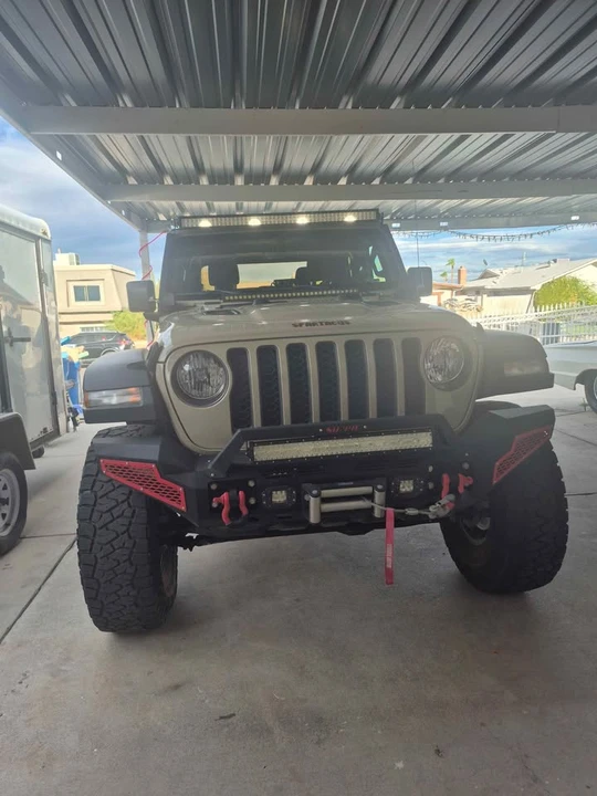 2020 Jeep JT Gladiator - Image 5 of 12