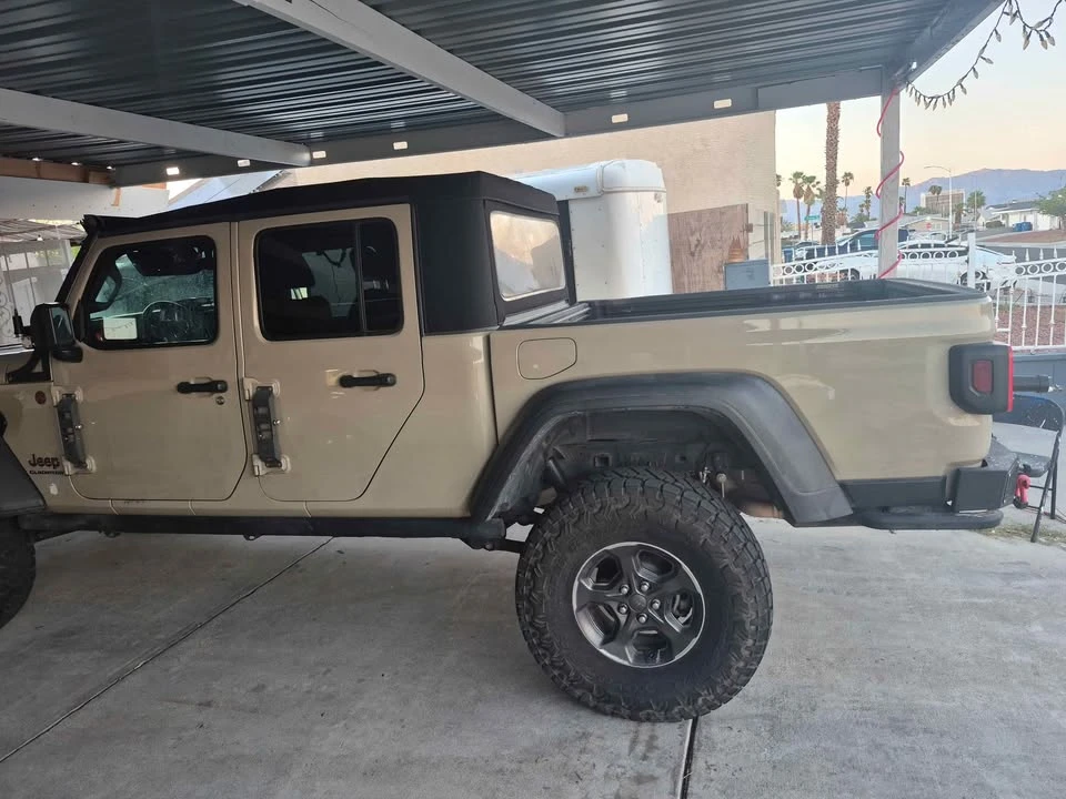 2020 Jeep JT Gladiator - Image 9 of 12