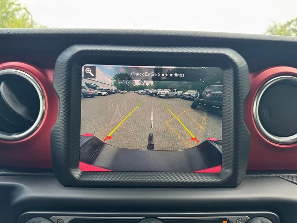 2020 Jeep JT Gladiator - Image 13 of 20