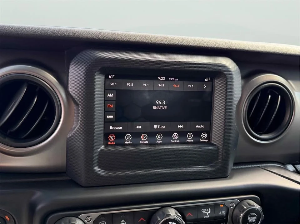 2020 Jeep JT Gladiator - Image 17 of 20