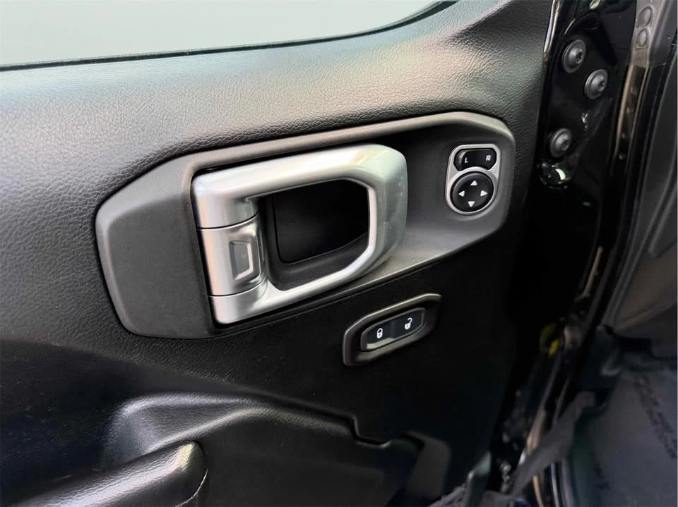 2020 Jeep JT Gladiator - Image 14 of 20