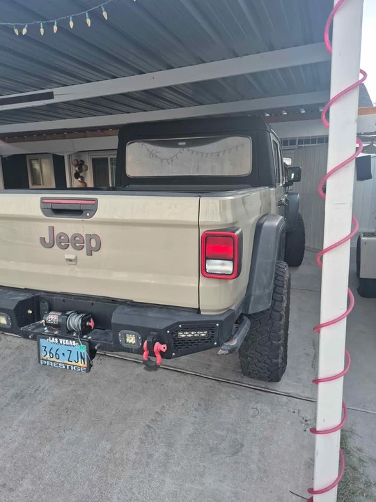 2020 Jeep JT Gladiator - Image 10 of 12