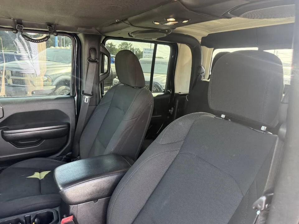 2020 Jeep JT Gladiator - Image 13 of 20